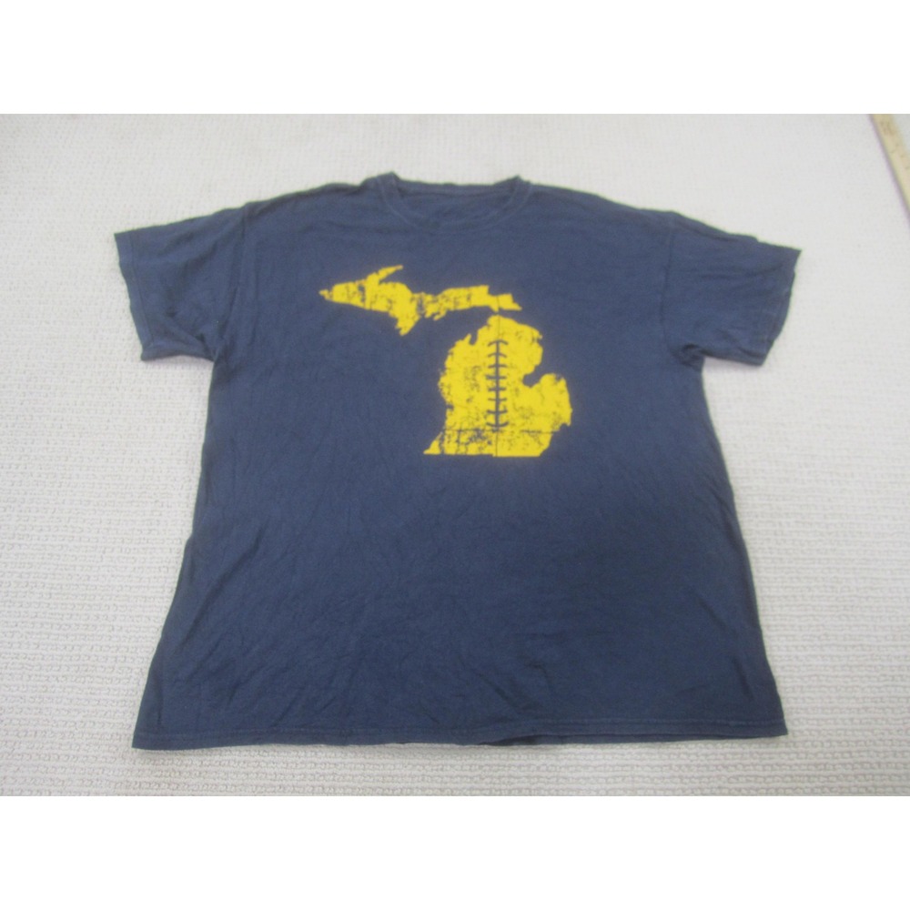 Michigan Football Shirt Mens Large Navy Blue State Map Graphic Tee T-Shirt Maize